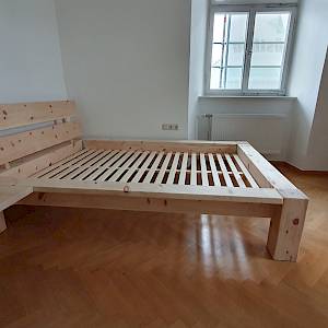 Das Schlafzimmer/ die Ankleide